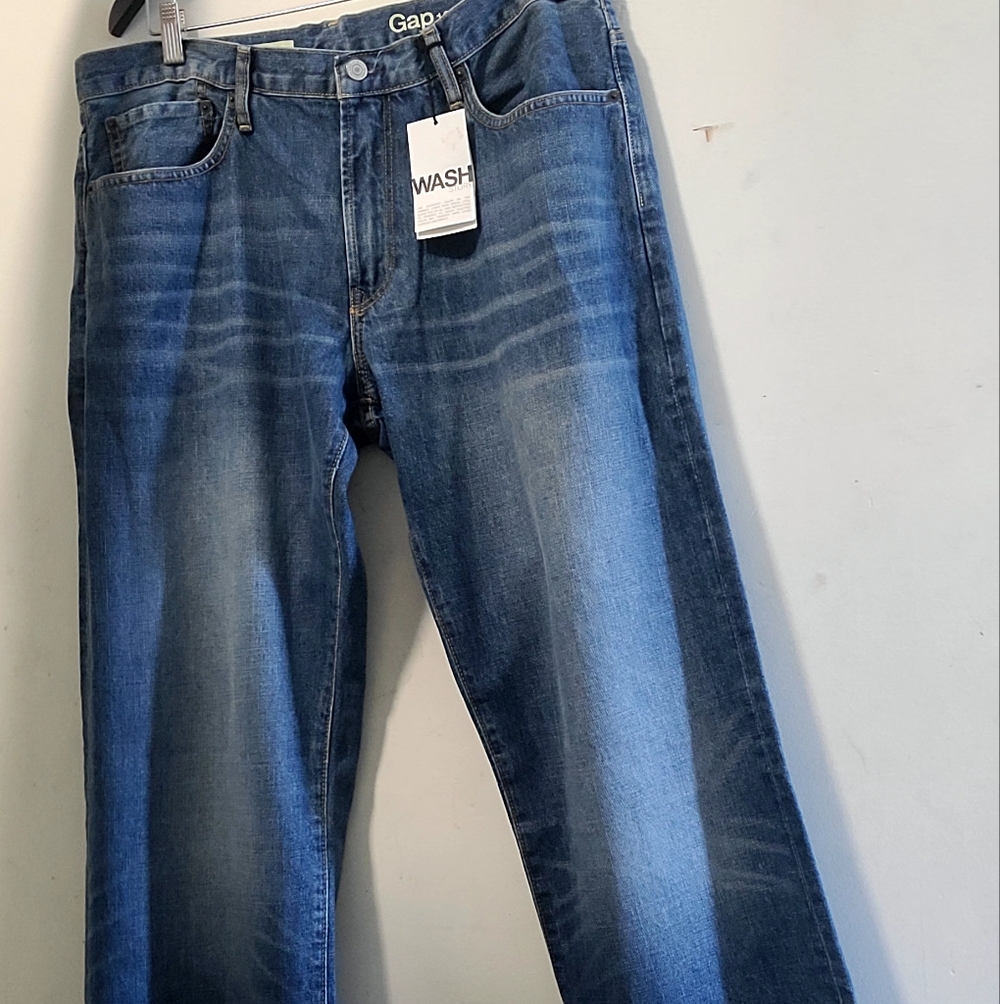 Men's Blue Washed Jeans - Classic Straight Fit